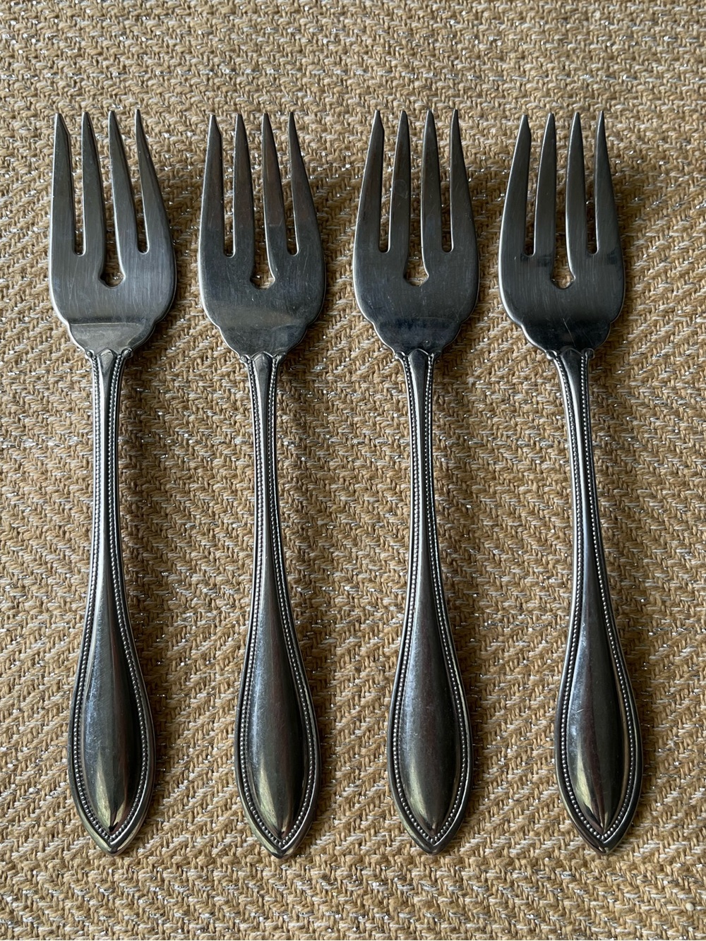 Oneida Arbor / American Harmony Salad Forks (4)